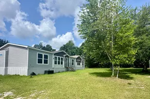 7031 Hamilton Rd, Grand Ridge, FL 32442 - Photo 33