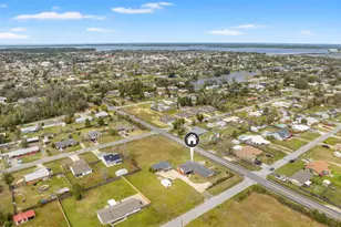 905 E 12th St, Lynn Haven, FL 32444 - Photo 33