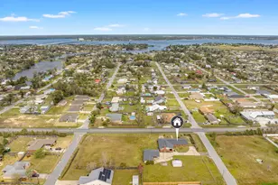 905 E 12th St, Lynn Haven, FL 32444 - Photo 31