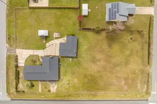 905 E 12th St, Lynn Haven, FL 32444 - Photo 33