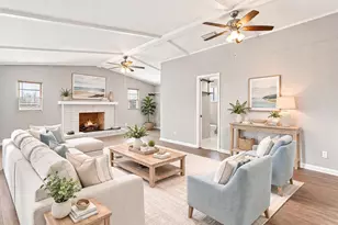 905 E 12th St, Lynn Haven, FL 32444 - Photo 3