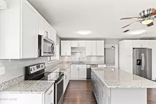 905 E 12th St, Lynn Haven, FL 32444 - Photo 9