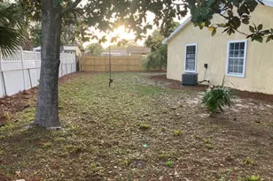 135 E Sonata Cir, Panama City Beach, FL 32413 - Photo 17