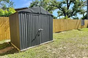 1409 E 6th Ct, Panama City, FL 32401 - Photo 11