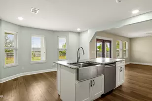 2435 Amhurst St, Lynn Haven, FL 32444 - Photo 3