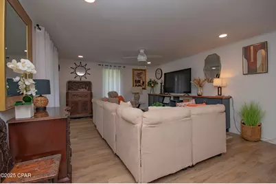 402 E Pennsylvania Avenue, Bonifay, FL 32425 - Photo 13