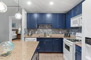 9902 S Thomas Dr, Panama City, FL 32408 - Photo 15