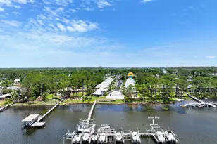 7009 N Lagoon Dr, Panama City, FL 32408 - Photo 9