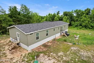 327 N Berthe Ave, Panama City, FL 32404 - Photo 3