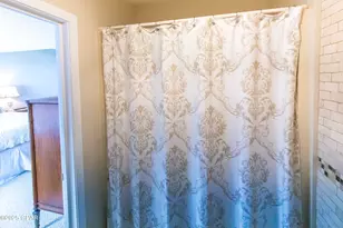 1203 N Bay Dr, Lynn Haven, FL 32444 - Photo 33