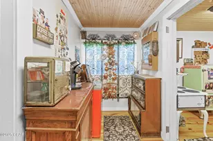 1748 Georgia St, Alford, FL 32420 - Photo 3