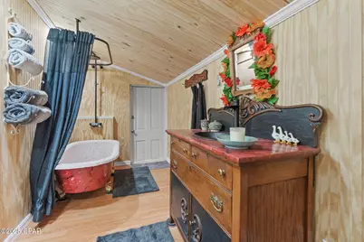 1748 Georgia Street, Alford, FL 32420 - Photo 21