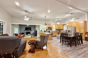 5382 10th St, Malone, FL 32445 - Photo 19