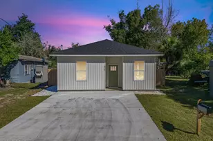 825 E 12th St, Panama City, FL 32401 - Photo 1