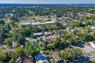 825 E 12th St, Panama City, FL 32401 - Photo 29