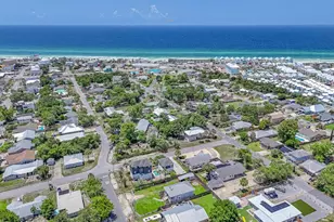 408 Wisteria St, Panama City Beach, FL 32407 - Photo 31