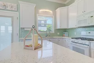 408 Wisteria St, Panama City Beach, FL 32407 - Photo 11