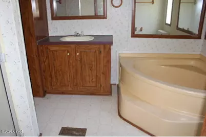 5929 Nichols Road, Bascom, FL 32423 - Photo 49