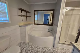 21102 NW Lakeview Dr, Altha, FL 32421 - Photo 5