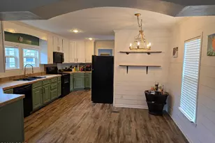 21102 NW Lakeview Dr, Altha, FL 32421 - Photo 9