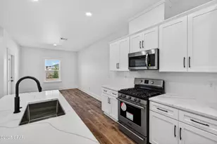 3082 Lucky Farm Ln, Panama City, FL 32404 - Photo 7