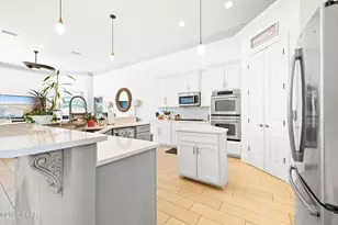 101 Dragon Cir, Panama City Beach, FL 32408 - Photo 17