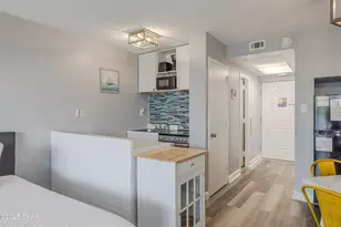 8817 Thomas Dr, Panama City Beach, FL 32408 - Photo 1