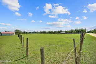 10201 Western Rd, Fountain, FL 32438 - Photo 31