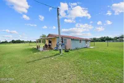 10201 Western Road, Fountain, FL 32438 - Photo 15