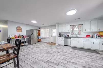 6454 Hartsfield Road, Greenwood, FL 32443 - Photo 9