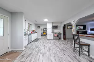 6454 Hartsfield Rd, Greenwood, FL 32443 - Photo 7