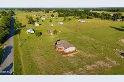 6815 Welcome Church Road, Grand Ridge, FL 32442 - Photo 21