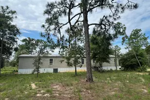 4151-4155 Yorkshire Dr, Chipley, FL 32428 - Photo 3
