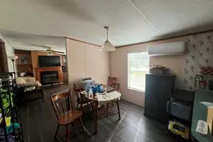 4151-4155 Yorkshire Dr, Chipley, FL 32428 - Photo 7