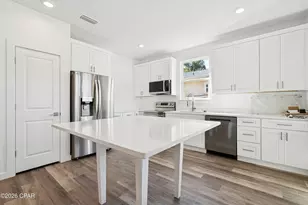 848 E 12th Ct, Panama City, FL 32401 - Photo 3