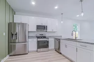 848 E 12th Ct, Panama City, FL 32401 - Photo 9