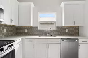 1138 Mulberry Ave, Panama City, FL 32401 - Photo 7