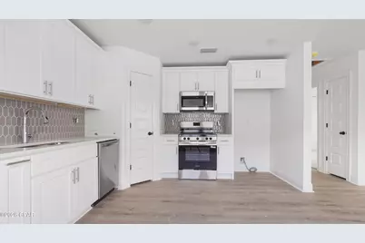 1142 Mulberry Avenue, Panama City, FL 32401 - Photo 7