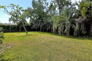 320 Alexander Dr, Lynn Haven, FL 32444 - Photo 25