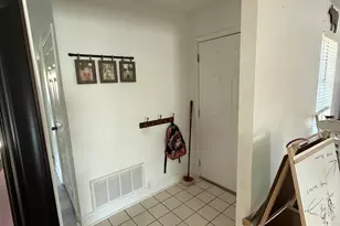 6307 Tammy Ln, Panama City, FL 32404 - Photo 9