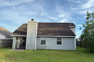 606 Krystal Ln, Lynn Haven, FL 32444 - Photo 3