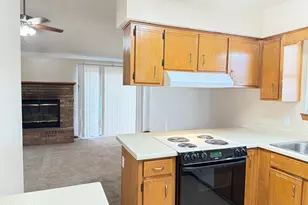 606 Krystal Ln, Lynn Haven, FL 32444 - Photo 13