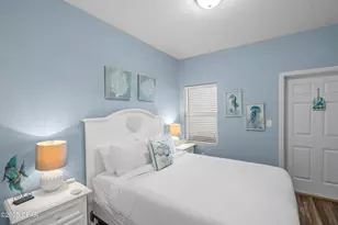 9860 S Thomas Dr, Panama City, FL 32408 - Photo 23