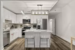 9860 S Thomas Dr, Panama City, FL 32408 - Photo 5