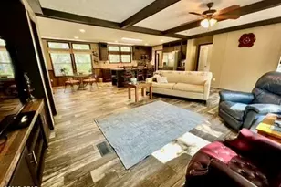 2852 Feral Ln, Caryville, FL 32427 - Photo 9