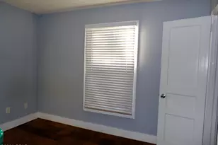 1002 E 2nd Ct, Panama City, FL 32401 - Photo 11