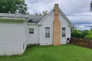 509 S Depot St, Bonifay, FL 32425 - Photo 1