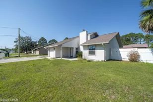 911 Pelican Pl, Panama City Beach, FL 32407 - Photo 3