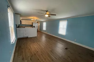 2442 Stacy Dr, Panama City, FL 32405 - Photo 9