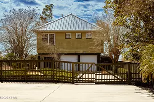 7325 Suwanee Ave Ave, Southport, FL 32409 - Photo 1